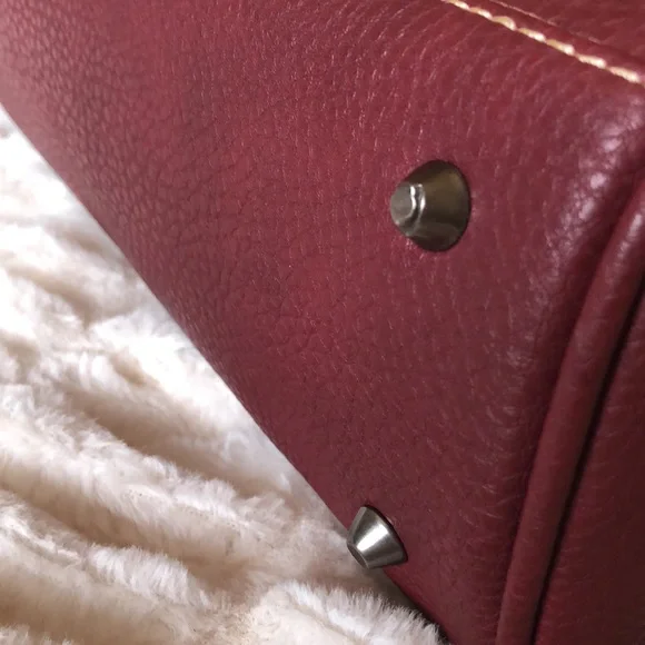 NWT Trinity Ranch Wedtern Tooled Studded Turquoise Shoulder Bag Merlot - Picture 6 of 16